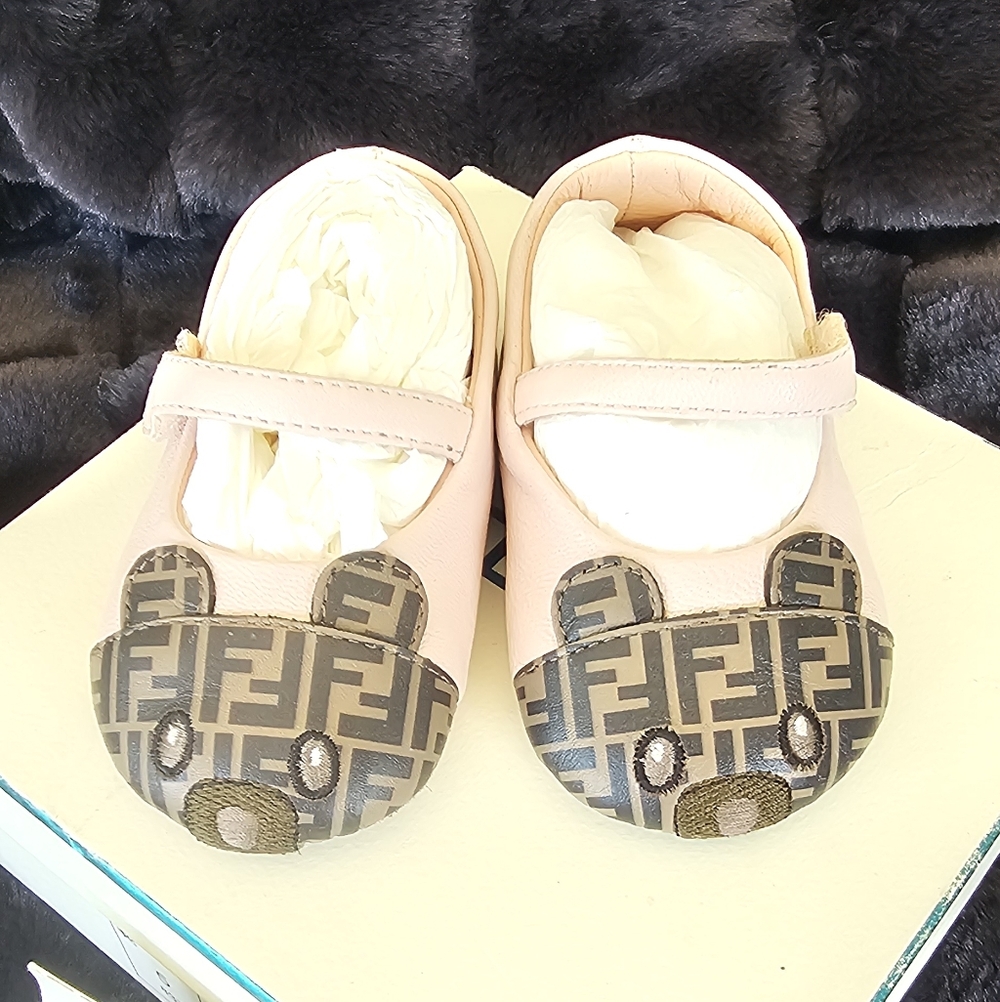 Fendi Baby Girls Shoes Sz 5 - Picture 11 of 12